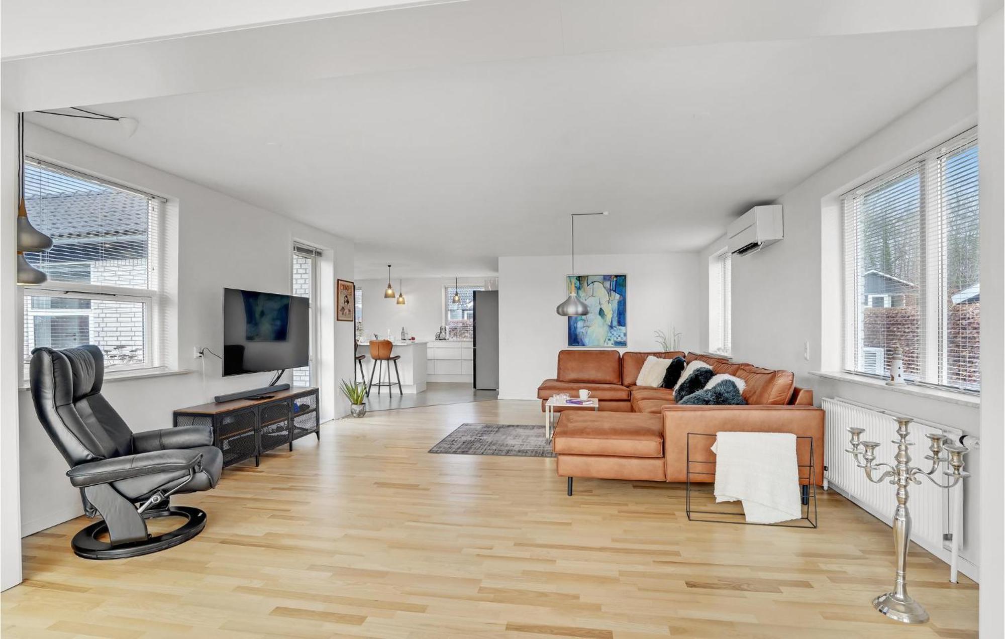 Gorgeous Home In Sunds With Kitchen מראה חיצוני תמונה