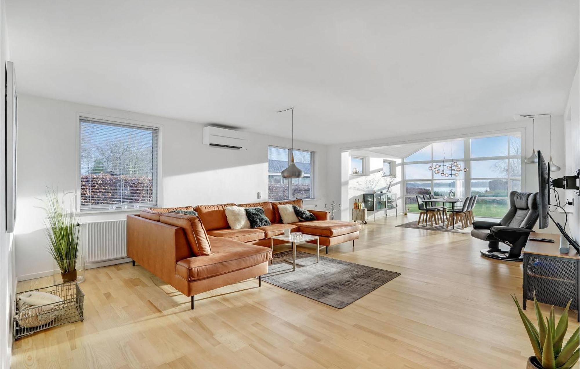Gorgeous Home In Sunds With Kitchen מראה חיצוני תמונה