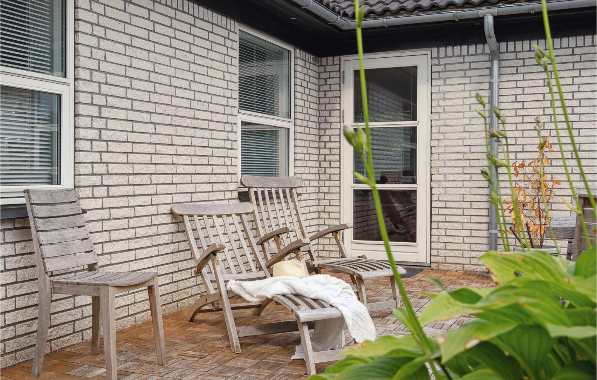 Gorgeous Home In Sunds With Kitchen מראה חיצוני תמונה