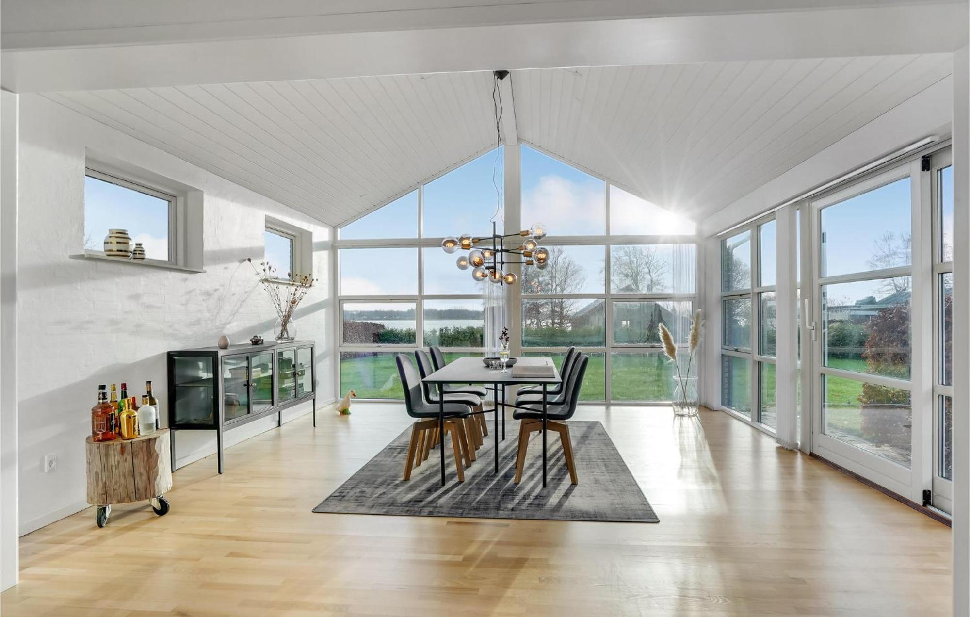 Gorgeous Home In Sunds With Kitchen מראה חיצוני תמונה